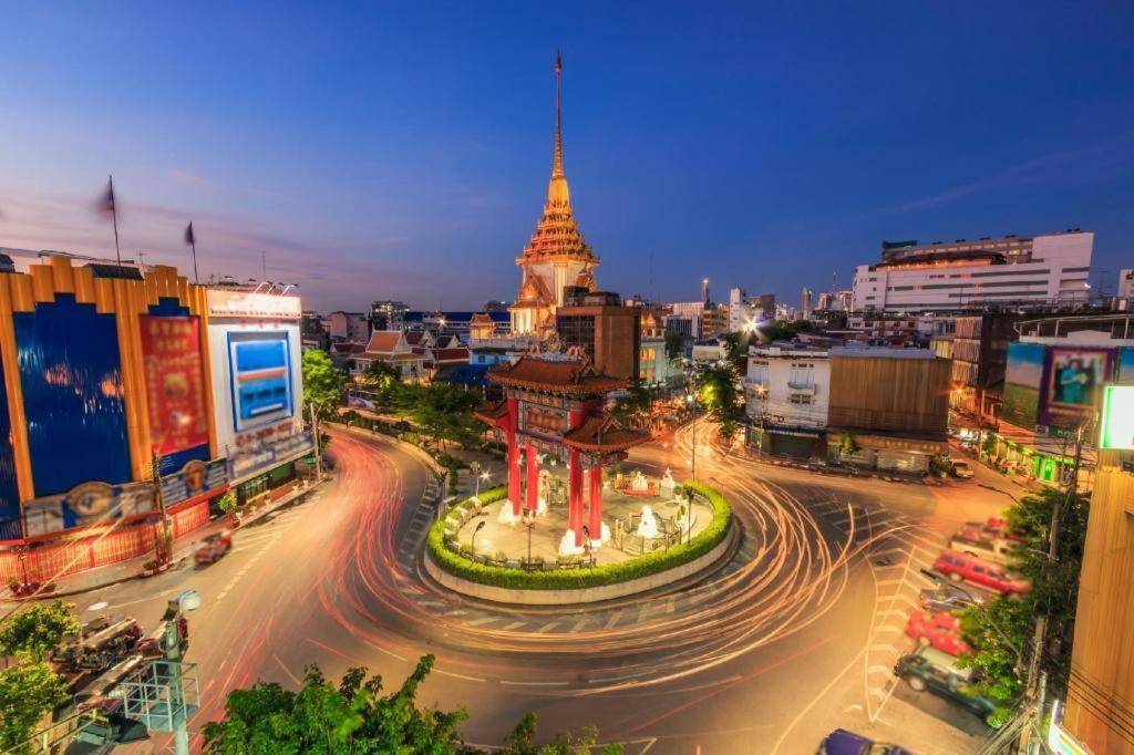 2499 Heritage Chinatown Bangkok Hotel By Roomquest 외부 사진