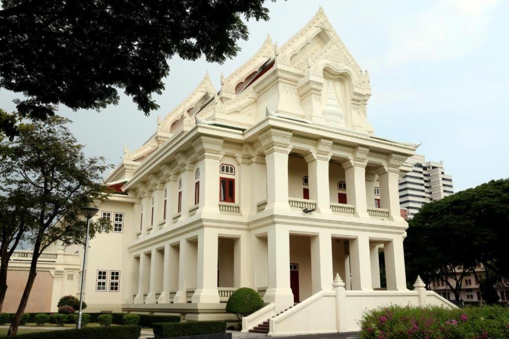2499 Heritage Chinatown Bangkok Hotel By Roomquest 외부 사진