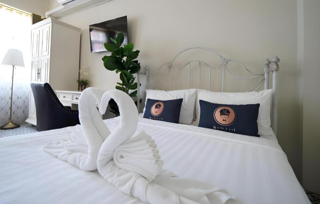 2499 Heritage Chinatown Bangkok Hotel By Roomquest 외부 사진